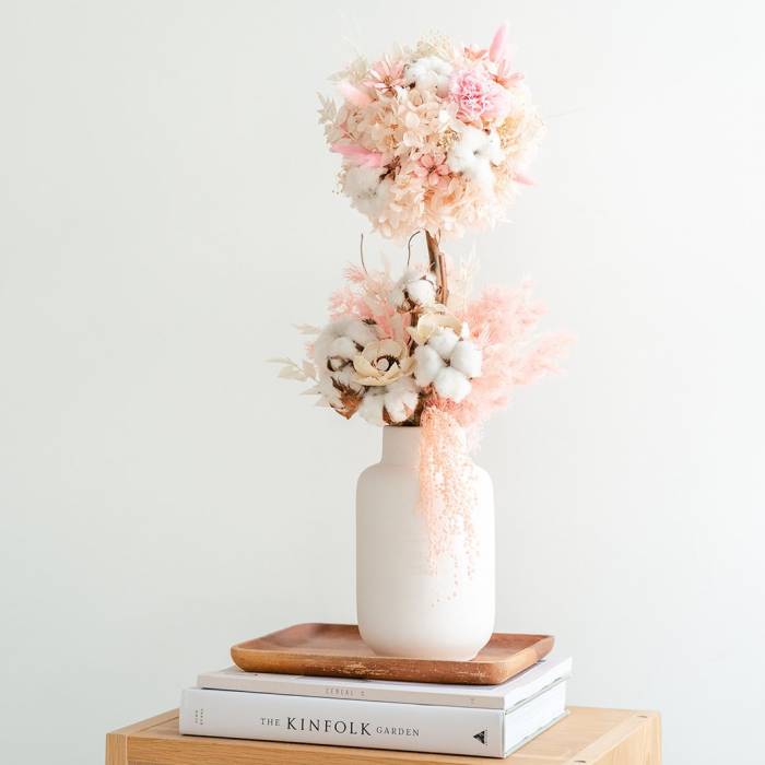 Dried & Preserved Flowers Bouquets