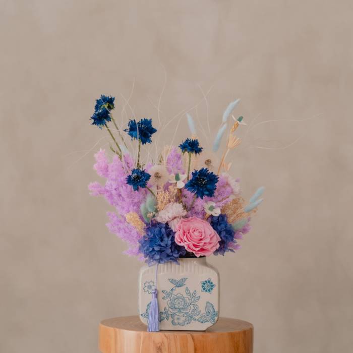 Dried & Preserved Flowers Bouquets