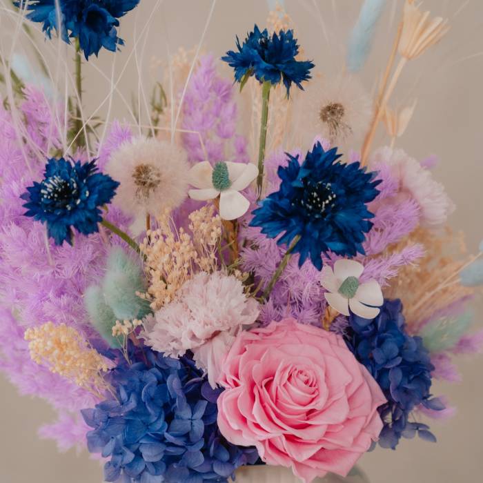 Dried & Preserved Flowers Bouquets
