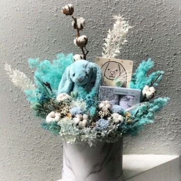 Bashful Bunny Newborn Gift Box
