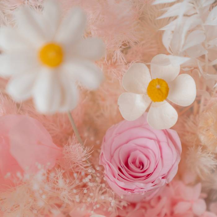 Dried & Preserved Flowers Bouquets