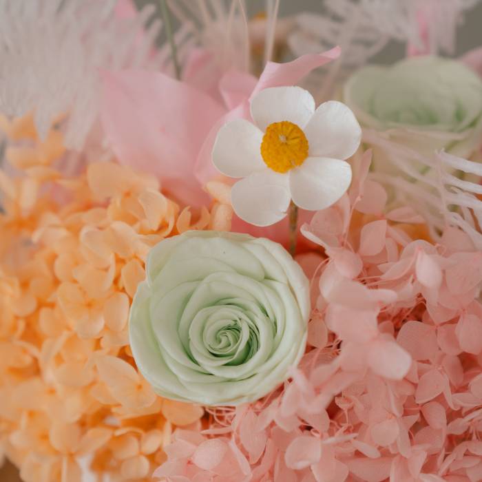 Dried & Preserved Flowers Bouquets