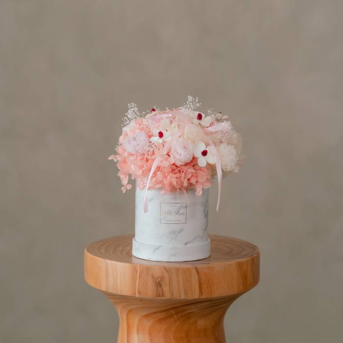 Dried & Preserved Flowers Bouquets