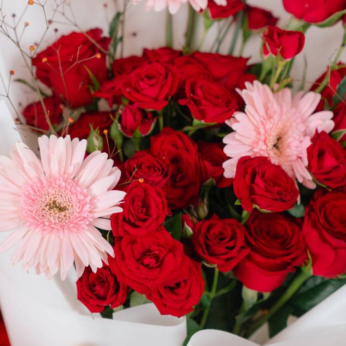 Balloons & Flowers