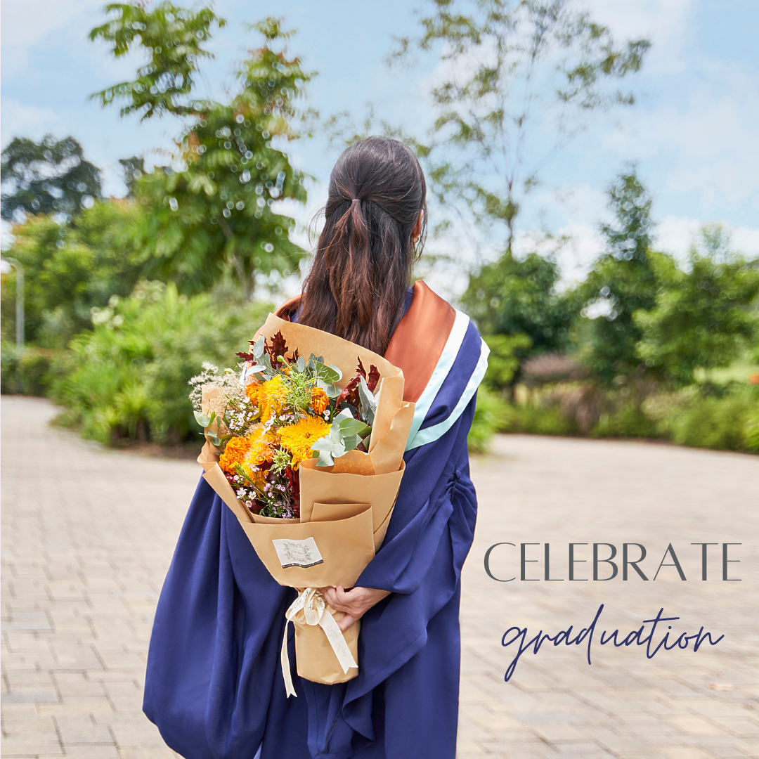 How Do You Choose Graduation Flowers?