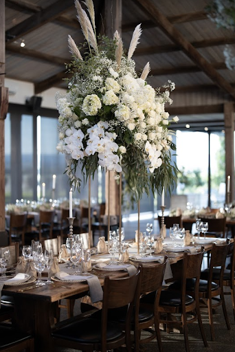 Classic Centerpiece Decoration